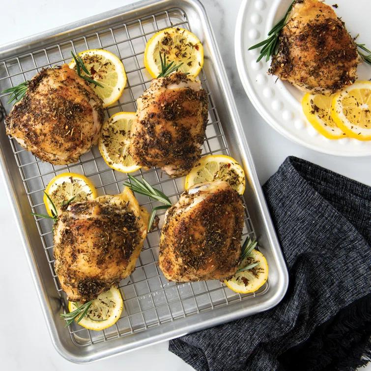 Nordic Ware Nordic Ware Naturals® Quarter Sheet with Oven-Safe Nonstick Grid