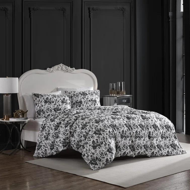 Betsey Johnson Betsey Johnson Betseys Toile Reversible Black Duvet Cover Set