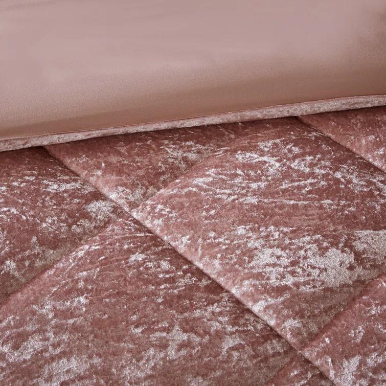 Intelligent Design Felicia Crushed Velvet Comforter Set with Throw Pillow