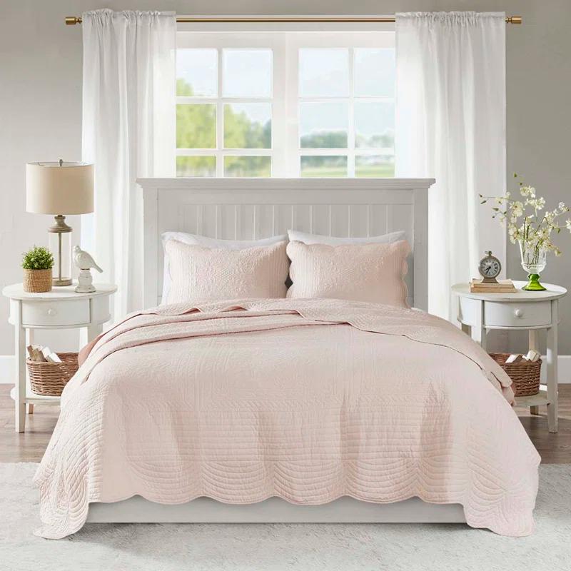 Madison Park Tuscany Scalloped Edge Quilt Set