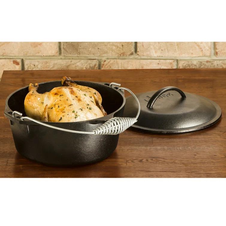 Lodge ® Cast Iron 5qt. Dutch Oven