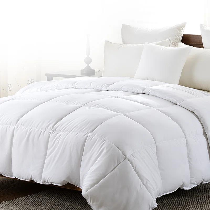 Alwyn Home Tanna All Season Microfiber Down Alternative Comforter