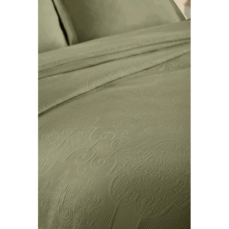 Superior Superior Florin Matelasse Jacquard Scrolling Medallion Cotton Bedspread Set With Pillow Shams