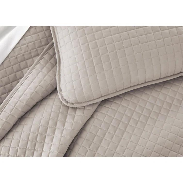 SouthShore Fine Linens Vilano Springs ® Oversized, light-weight Hotel Quality Quilt Set with matching shams