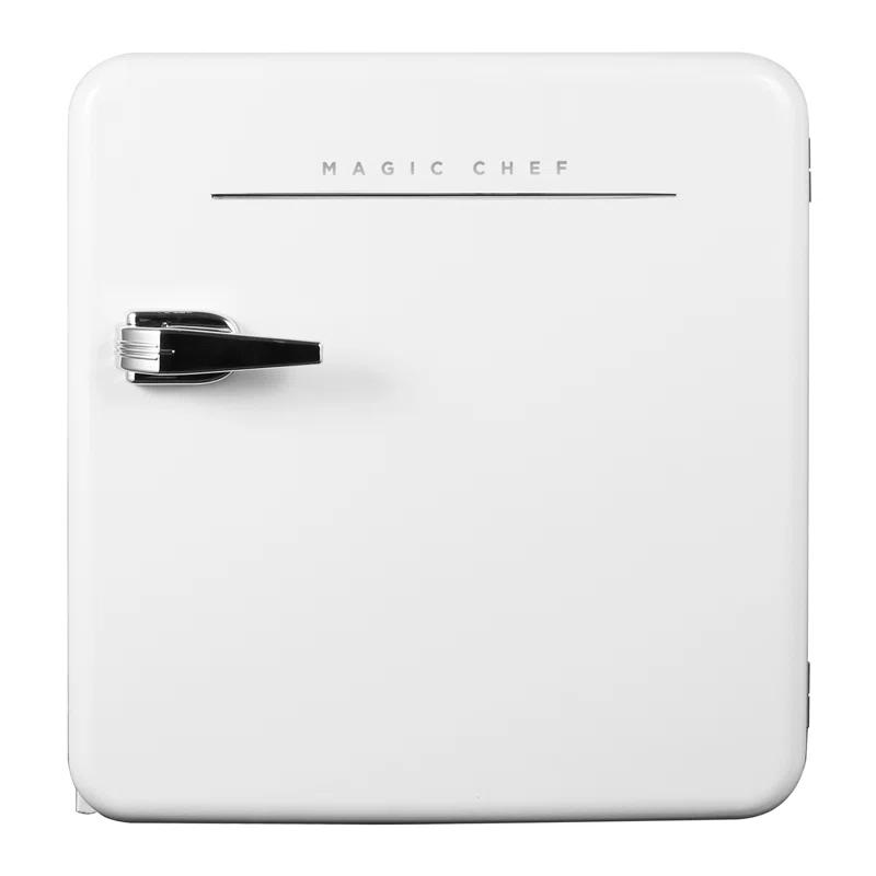 Magic Chef Magic Chef Retro 1.6 Cubic Feet Portable Mini Fridge