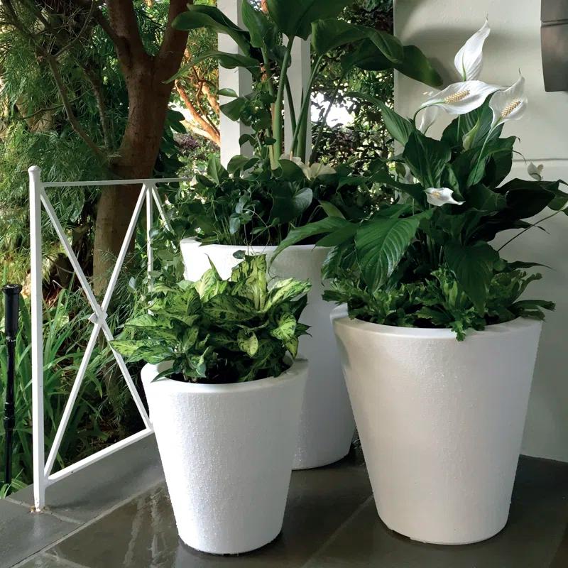 Crescent Garden Dot Planter Pot