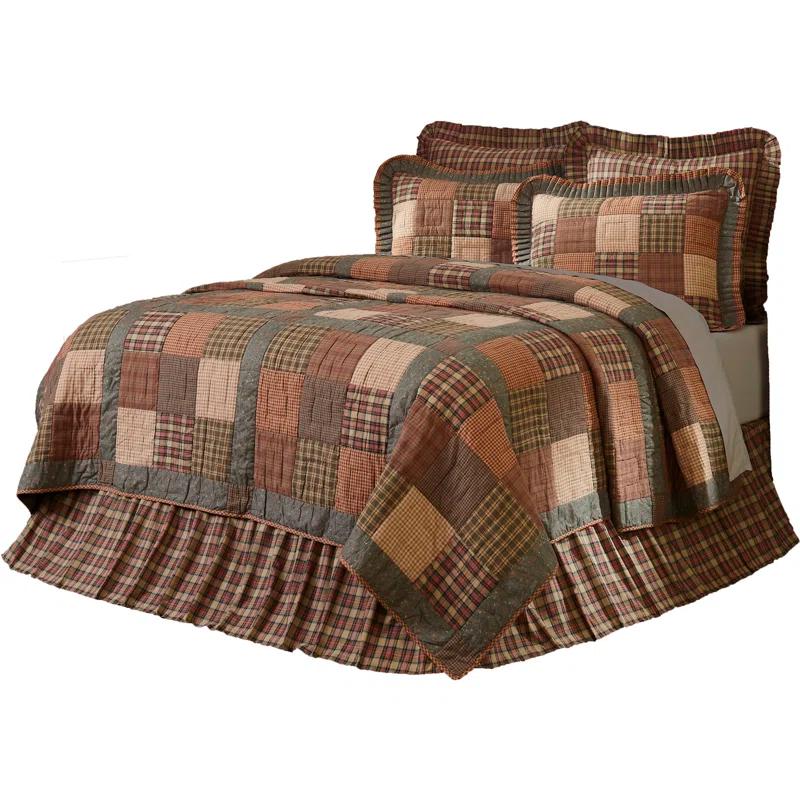 VHC Brands Crosswoods Farmhouse / Country Cotton Patchwork Quilt