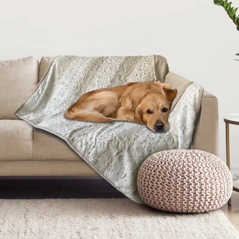 Arlee Cozy Waterproof Pet Throw