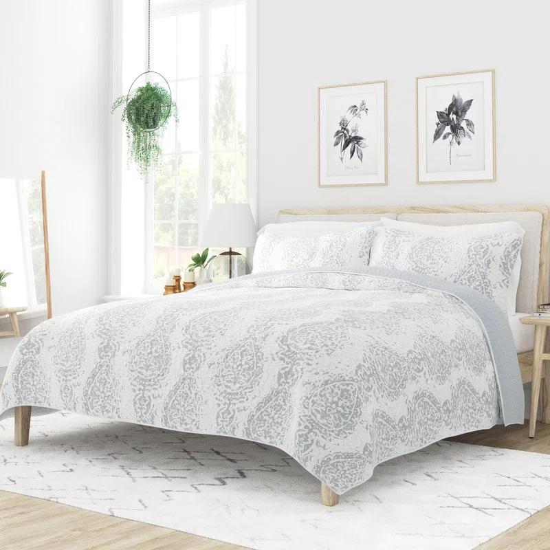 Becky Cameron Becky Cameron Damask Quilt Set