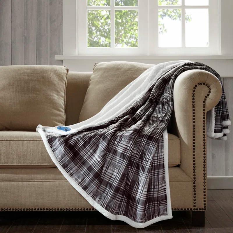 Woolrich Woolrich Tasha Oversized Mink to Berber Heated Throw