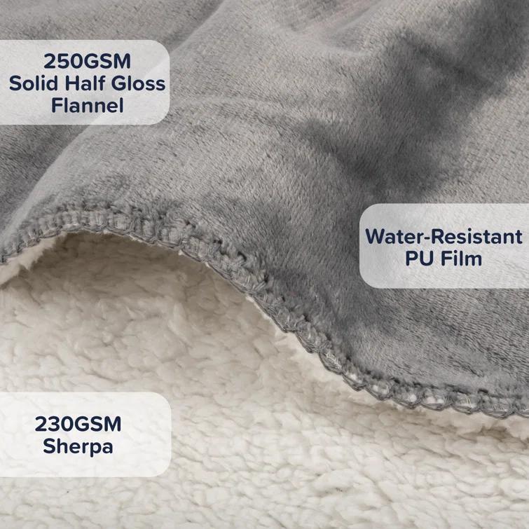 Petmaker PETMAKER 60x70in, 60x80in, 80x100in Water-Resistant Dog Blanket