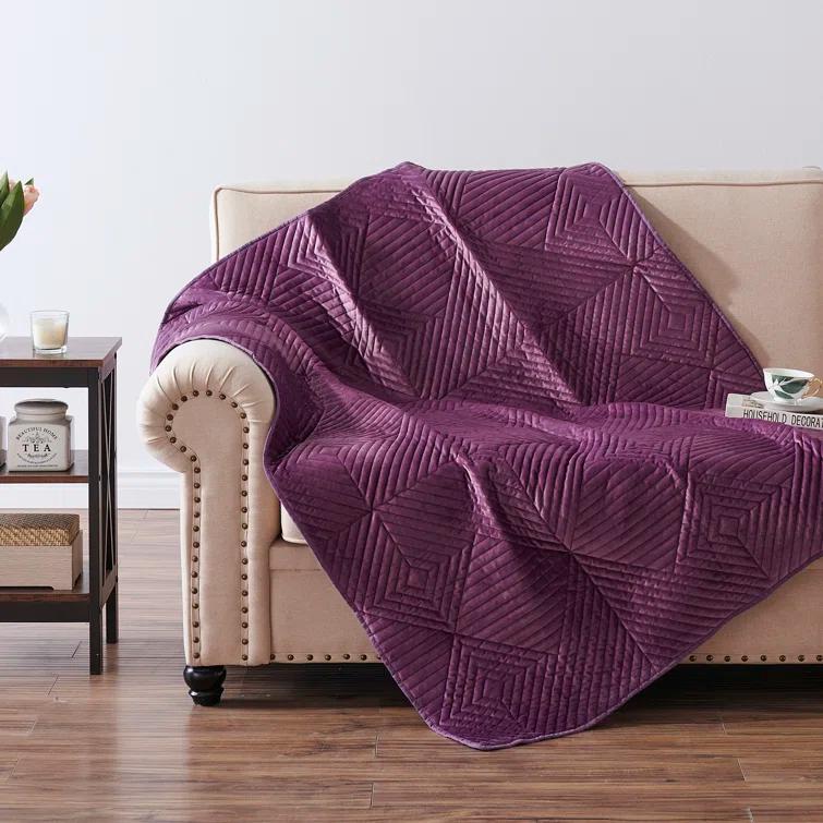Greenland Home Fashions Riviera Velvet Quilted Throw