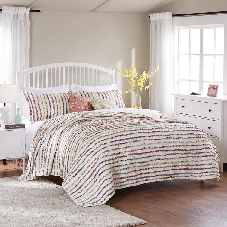 Greenland Home Fashions Bella Ruffle Cotton Modern Farmhouse Quilt Set & Reviews | Wayfair