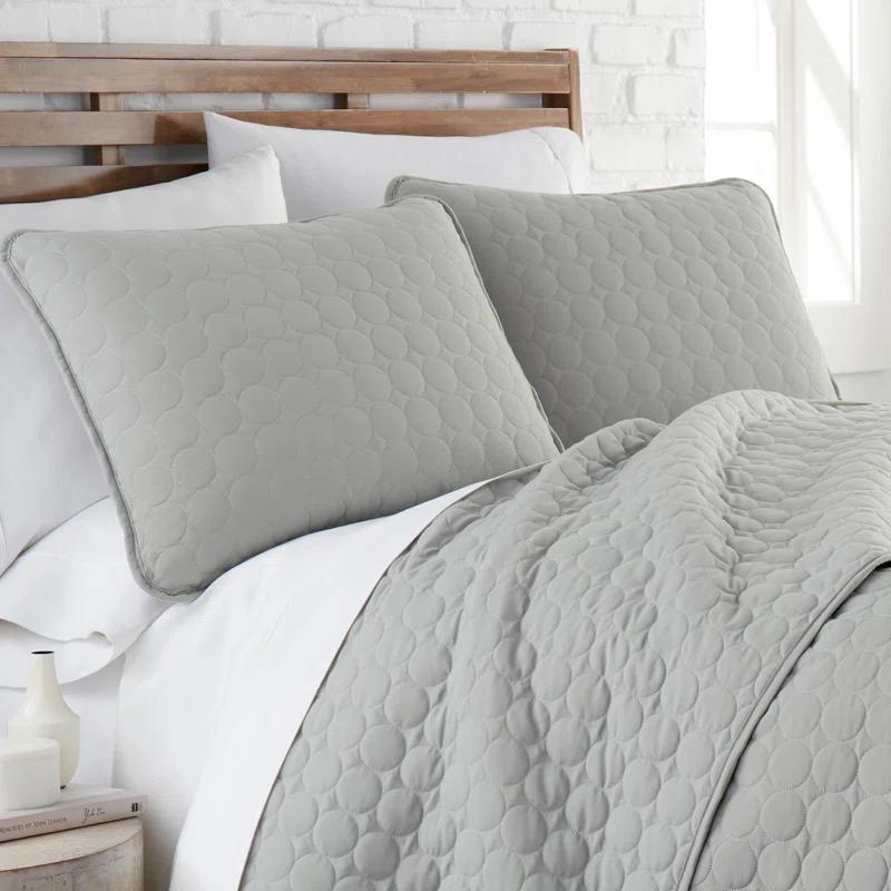 Southshore Fine Linens Lightweight Oversized Reversible Quilt Set with shams & Reviews | Wayfair