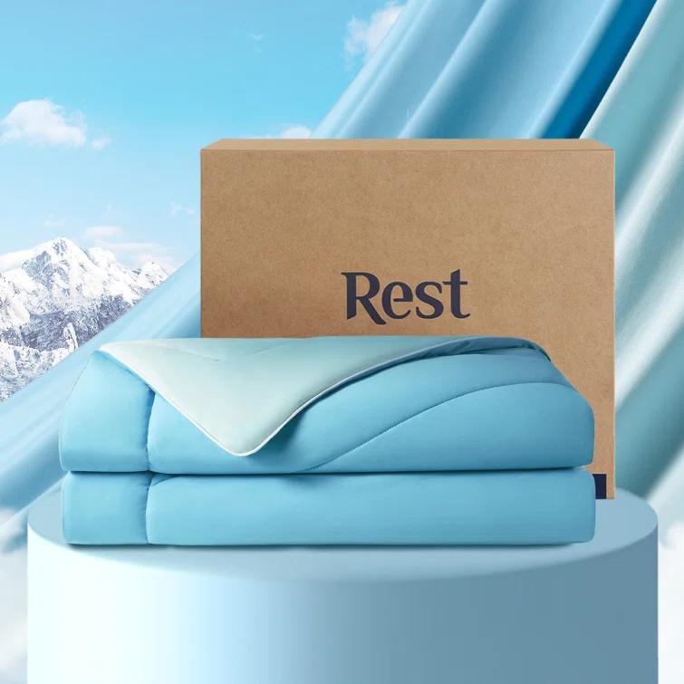 REST REST Evercool Award-Winning Cooling Comforter – Ultra Soft, Breathable, Lightweight, Hypoallergenic, All-Season Comforter for Hot Sleepers, Machine Washable