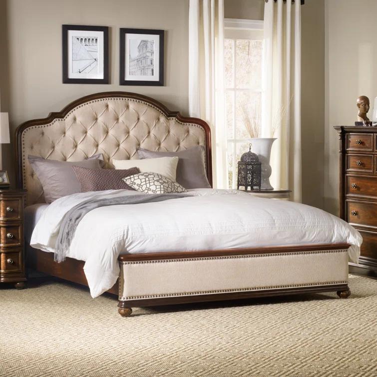 Hooker Furniture Leesburg King Upholstered Bed with Wood Rails