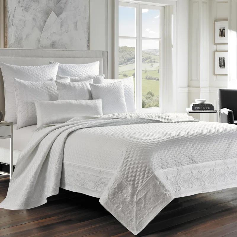Five Queens Court Lincoln Coverlet & Reviews | Wayfair
