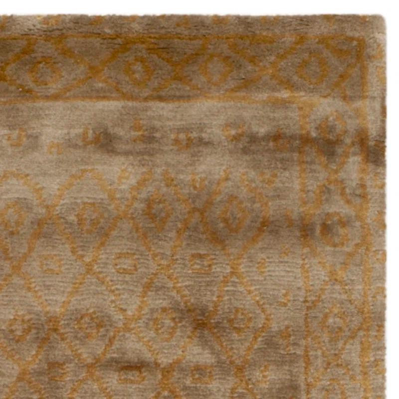 Safavieh Tibetan Hand Knotted Wool Pile Rug