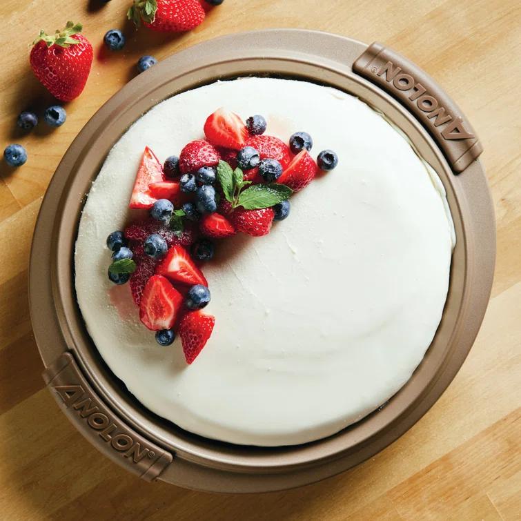 Anolon Anolon Advanced Bakeware Nonstick Round Cake Pan/Baking Pan with Silicone Grips