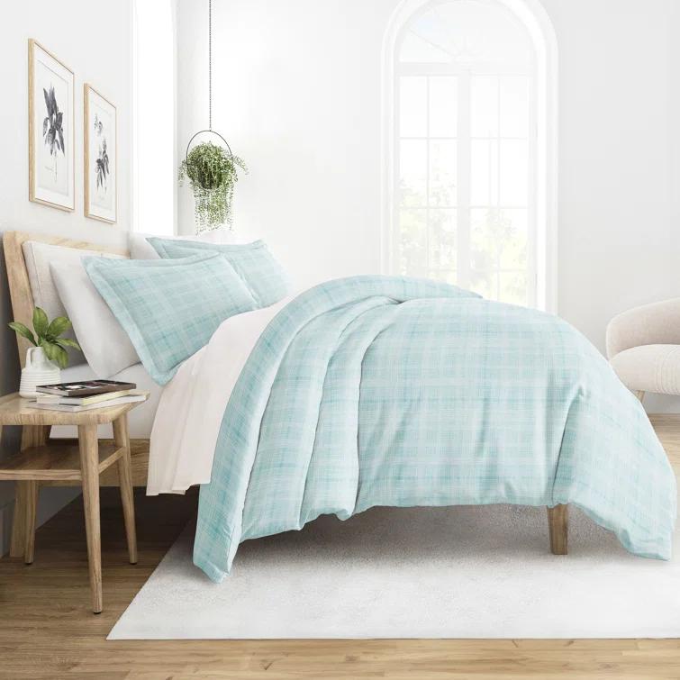 Aqua Plaid Microfiber Full/Queen Duvet Cover Set with Shams