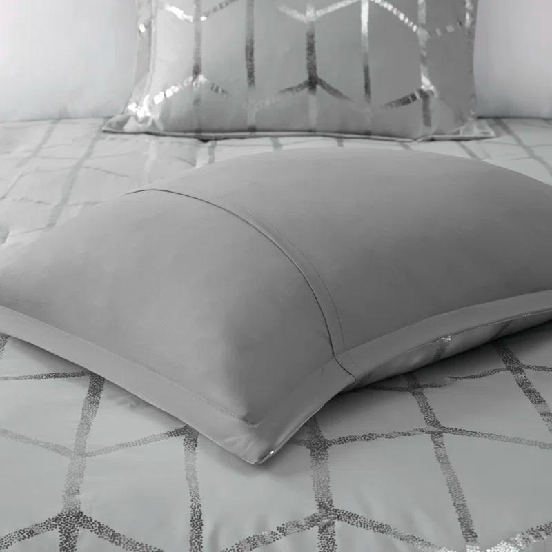 Intelligent Design Raina Metallic Printed Comforter Set