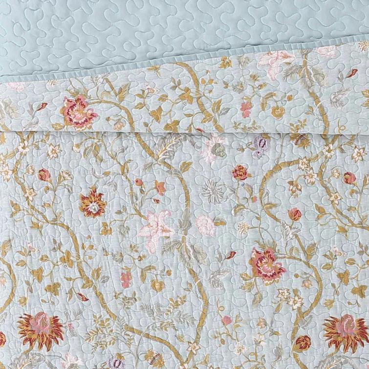 Style 212 Bedford Farmhouse / Country Cotton Blend Floral Quilt Set