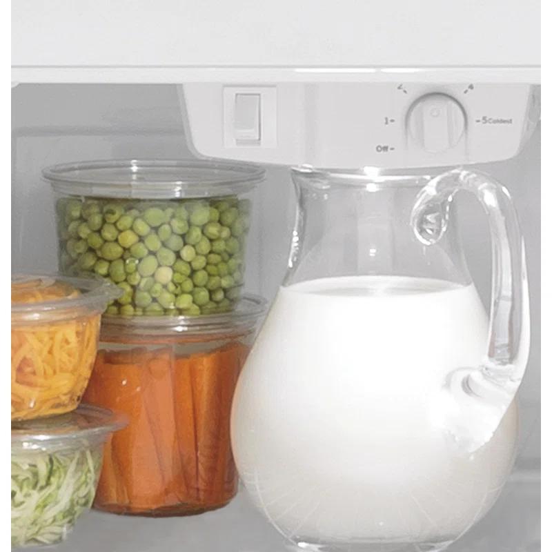 GE Appliances GTS22KYNRFS 33" Top Freezer 21.9 cu. ft. Refrigerator