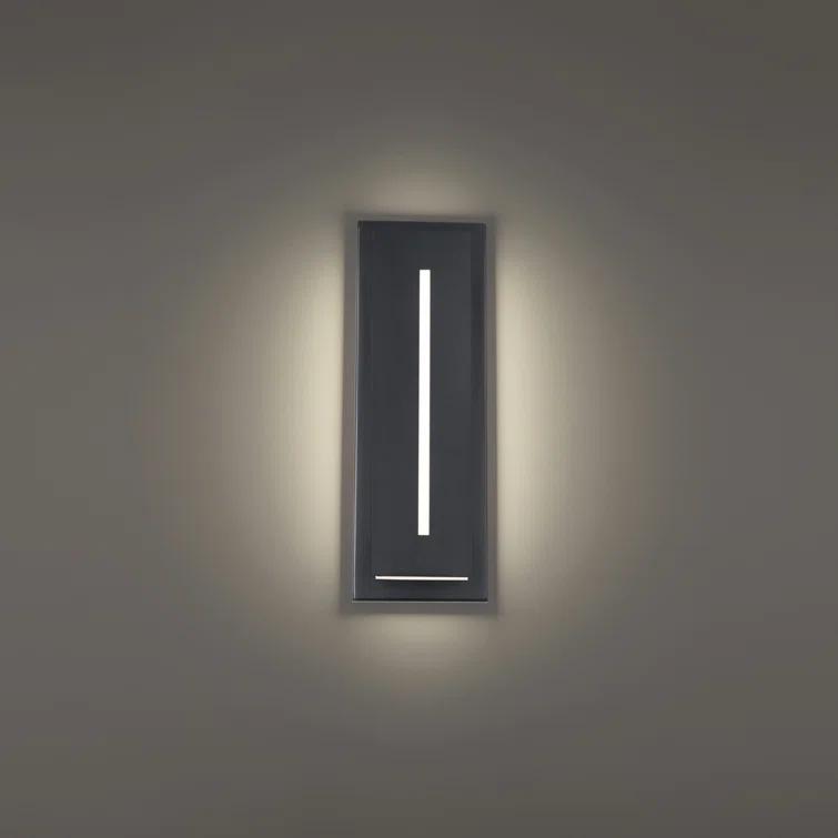 Midnight Single Light Outdoor Aluminum LED Wall Light
