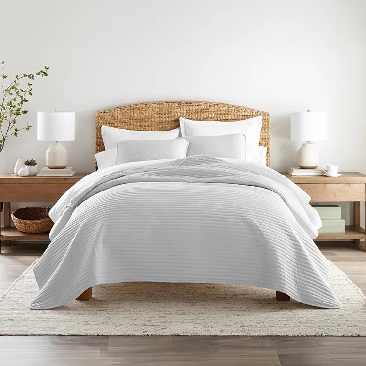 Becky Cameron Becky Cameron Lightweight All Season Stripe Stitch Quilt Set with Shams