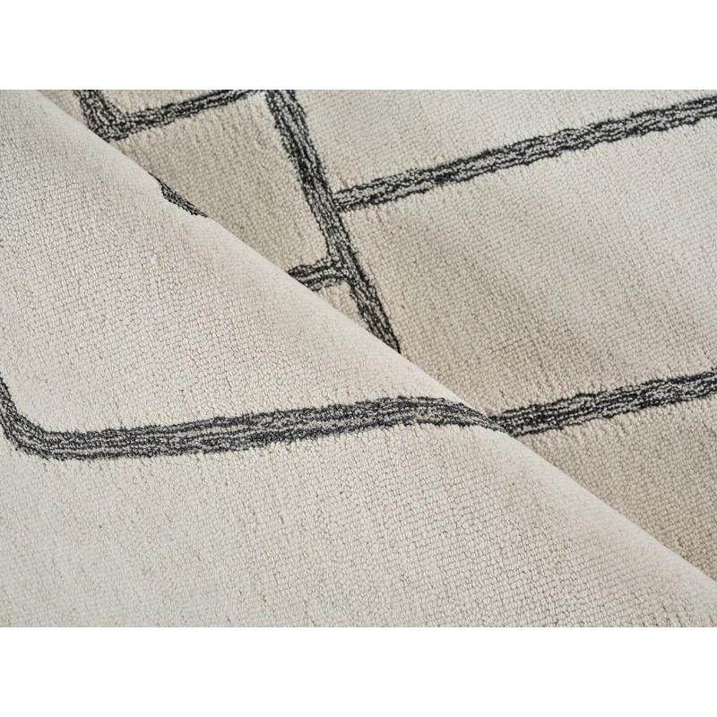 Exquisite Rugs Tangiers Handmade Hand-Tufted New Zealand Wool On Canvas Ivory/Black Area Rug