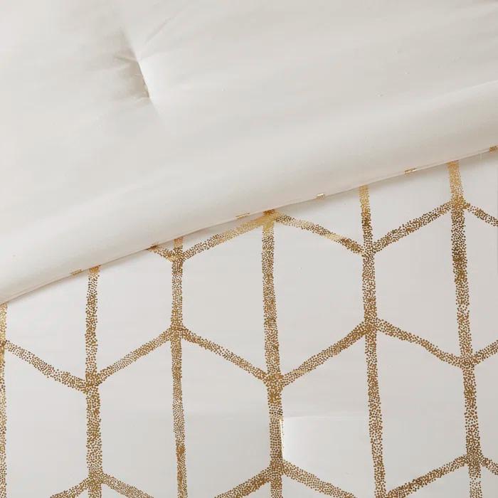 Intelligent Design Raina Metallic Printed Comforter Set