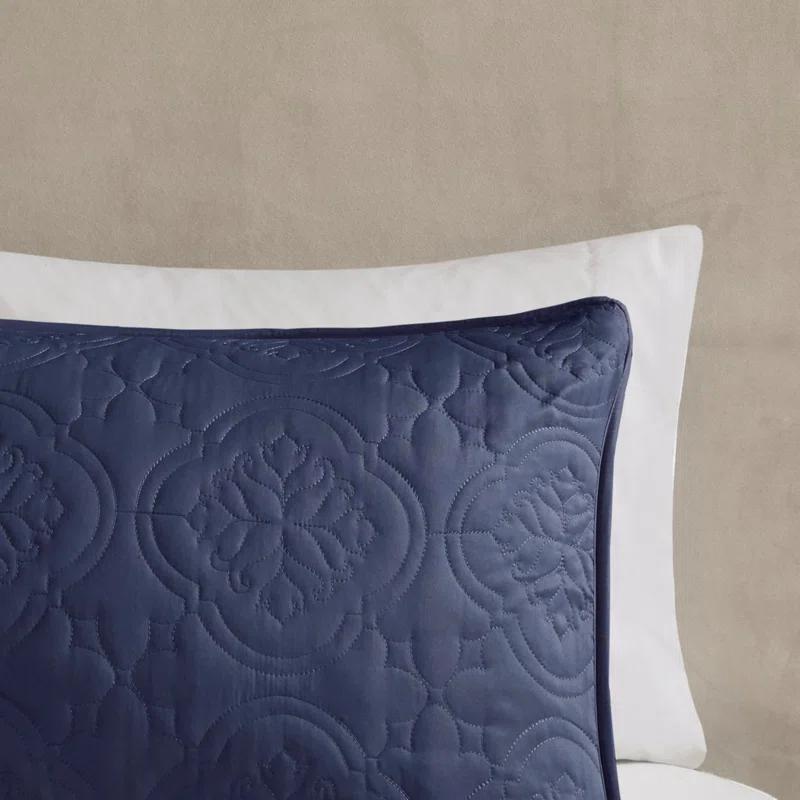 Quebec Reversible Bedspread Set