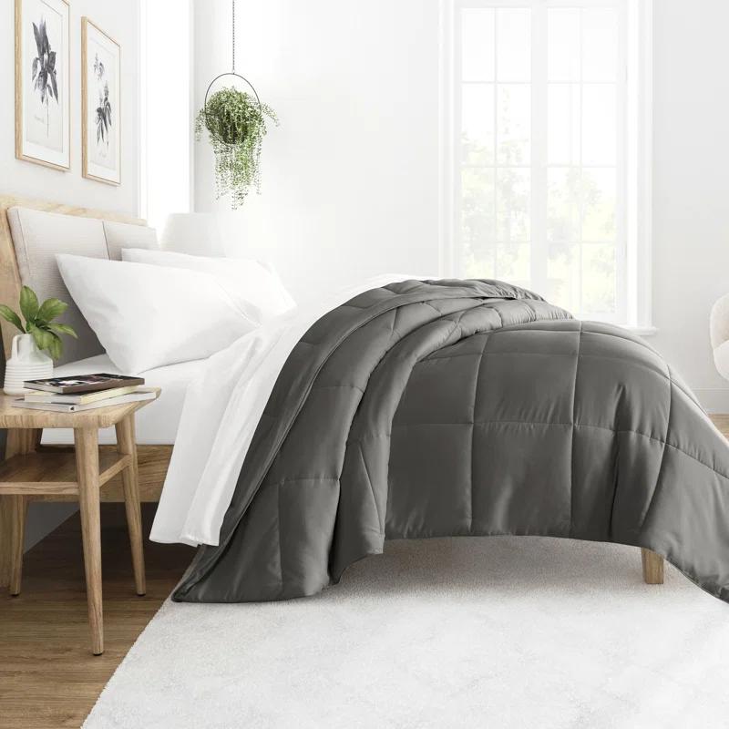 Becky Cameron Becky Cameron Lightweight All Season Down Alternative Comforter