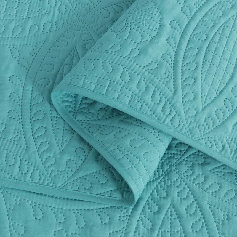 Chezmoi Collection Austin Standard Geometric Shapes Coverlet Set