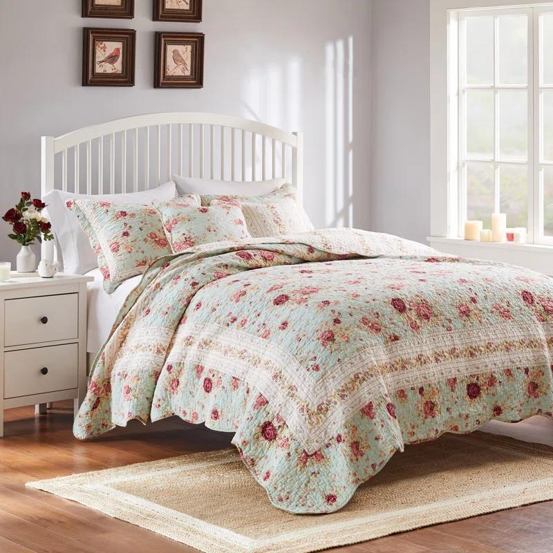 Greenland Home Fashions Antique Rose Cotton Reversible Quilt Set with Throw Pillows