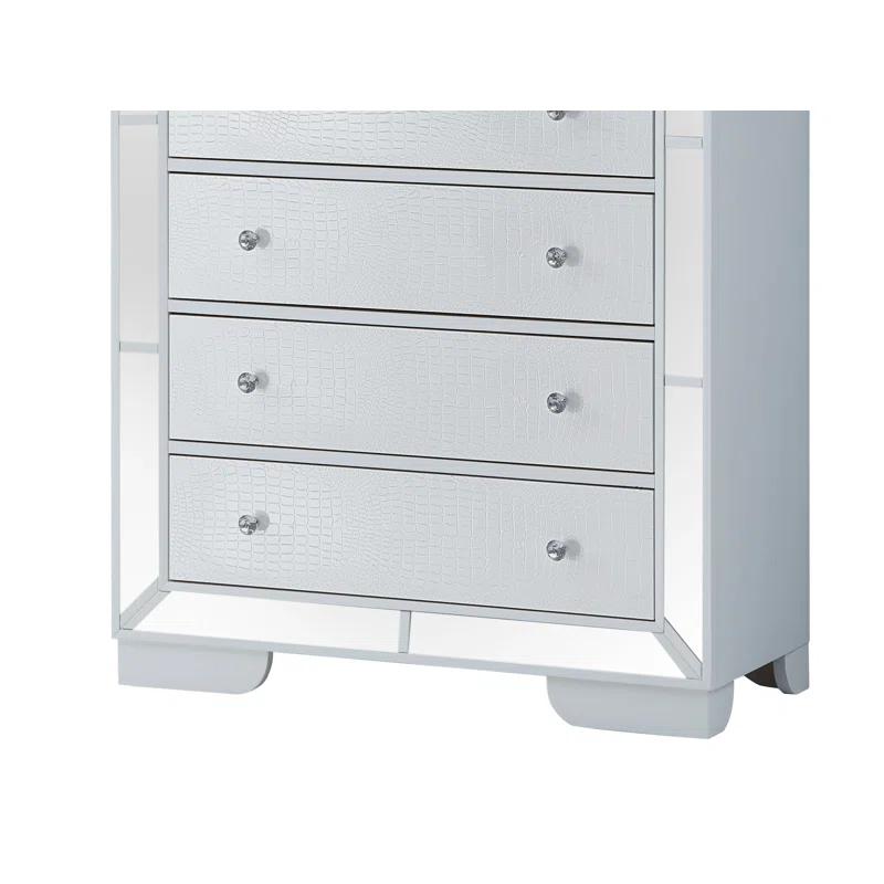 5 Drawer 32'' W Chest