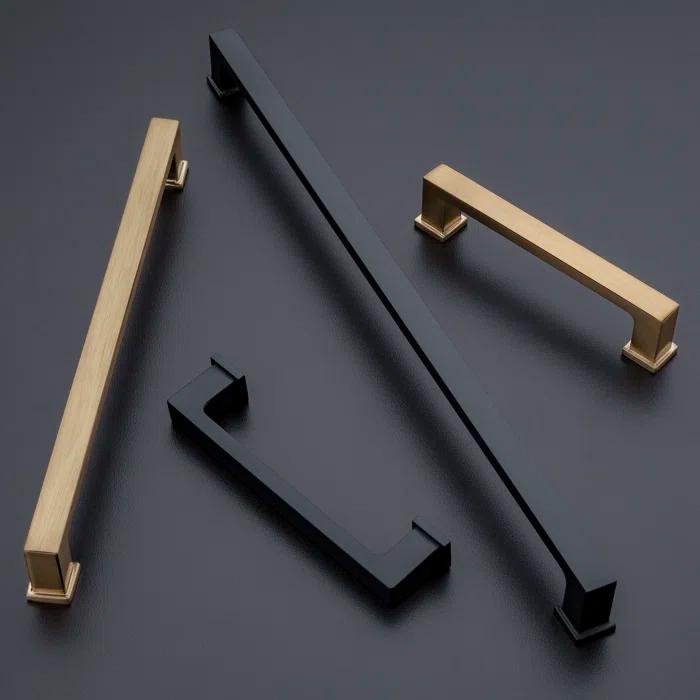 Sumner Street Home Hardware Chelsey 8" Satin Brass Bar Pull