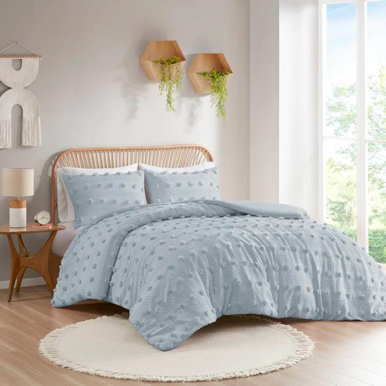 Intelligent Design Lucy Clip Jacquard Duvet Cover Set