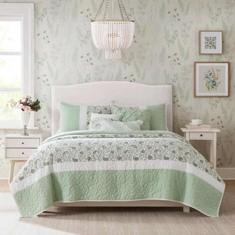 Madison Park Dawn 6 Piece Cotton Percale Quilt Set with Throw Pillows