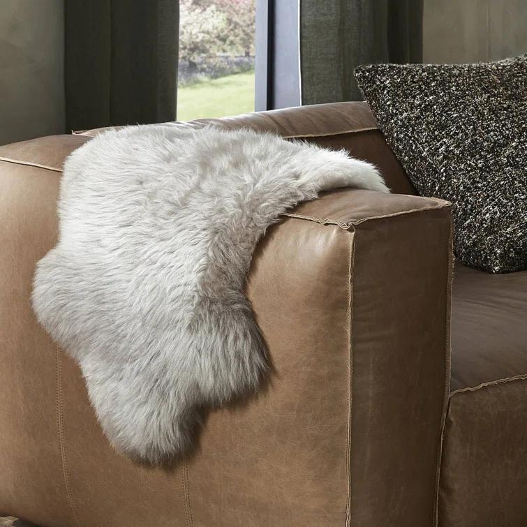 Vale Ombre Sheepskin Throw - Gray
