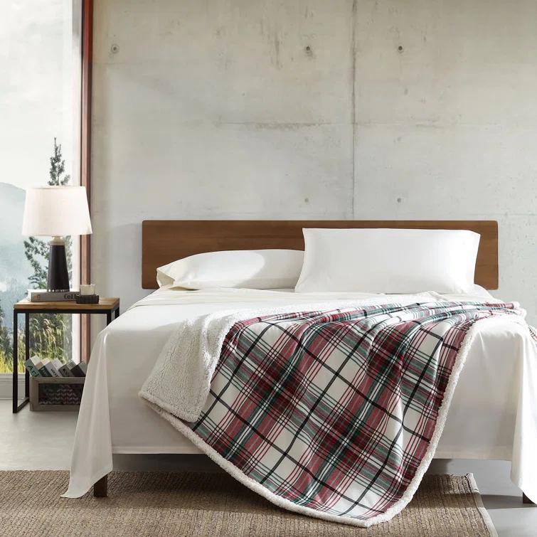 Eddie Bauer Eddie Bauer Printed Flannel/Sherpa Throw Blankets