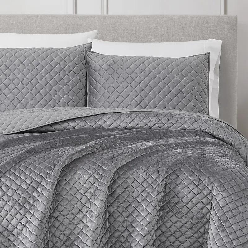 Diamond Velvet Quilt Set