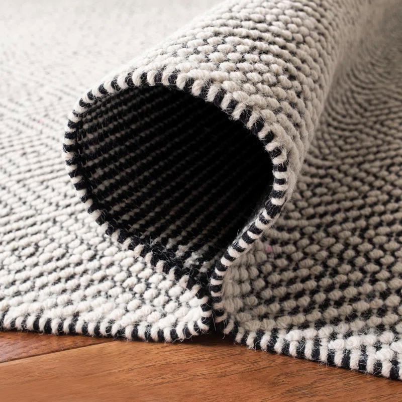 Gracie Oaks Matchett Hand Woven Wool Geometric Rug & Reviews | Wayfair