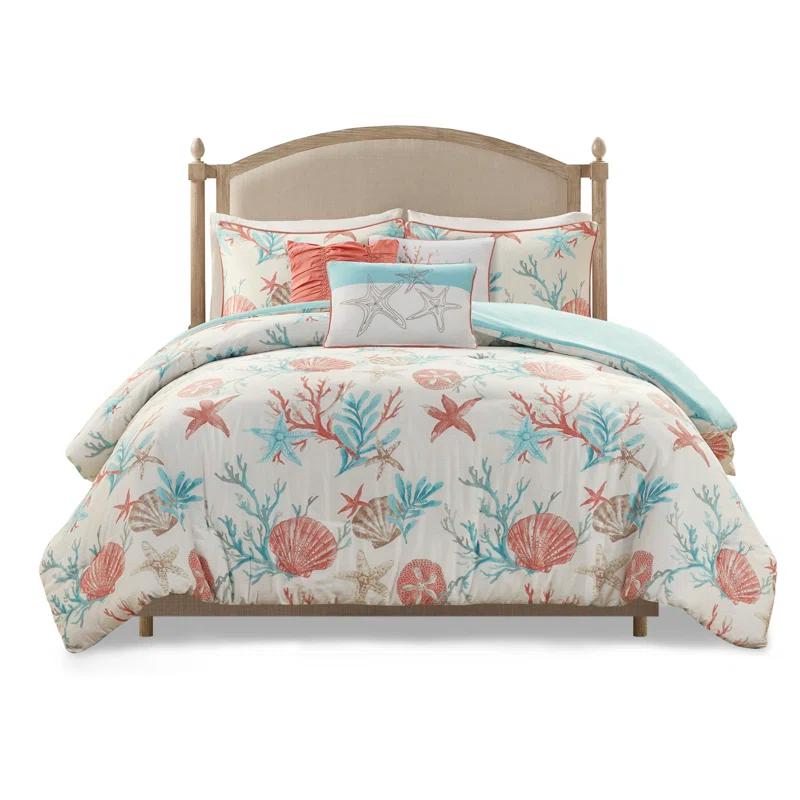 Madison Park Pebble Beach Cotton Sateen 210 TC Reversible 6 Piece Quilt Set with Throw Pillows