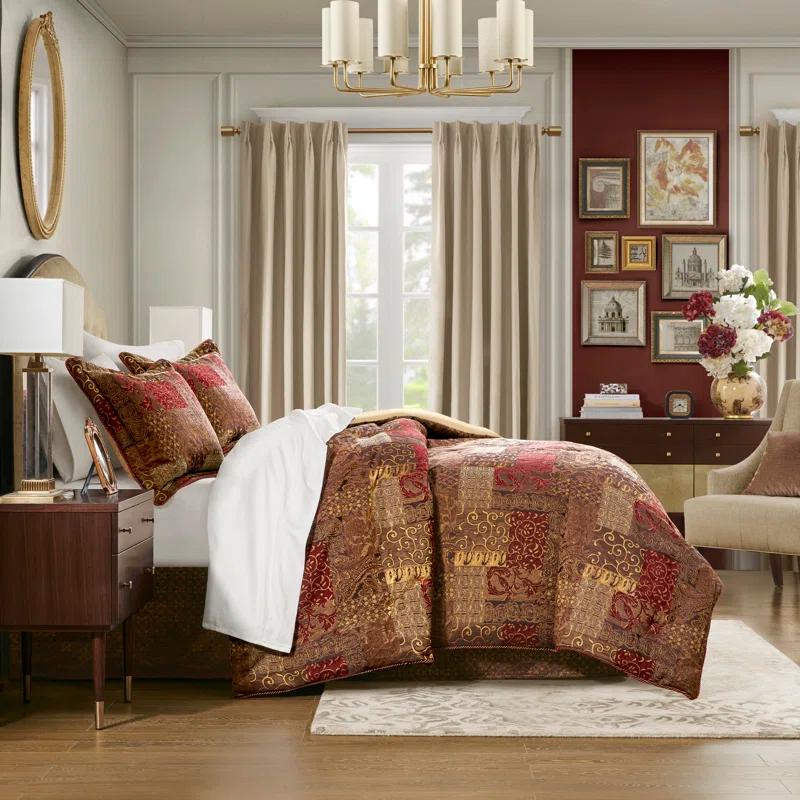 Croscill Croscill Galleria 4 Piece Chenille Jacquard Comforter Set