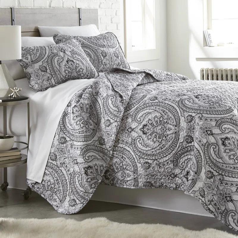 SouthShore Fine Linens Pure Melody Oversized Light-weight Paisley Quilt Set with matching shams