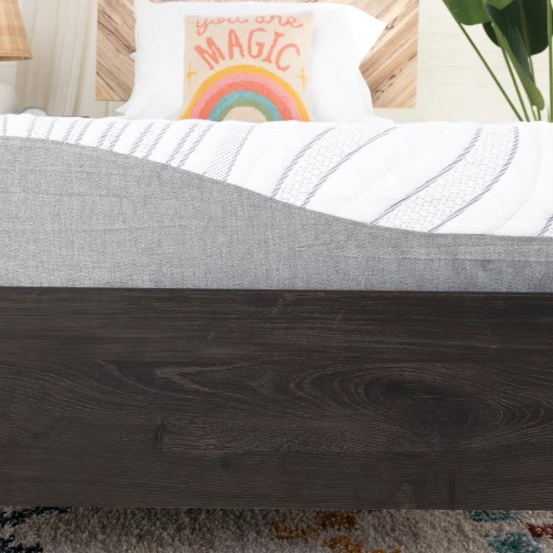 Signature Design by Ashley Serena 8'' Memory Foam Mattress
