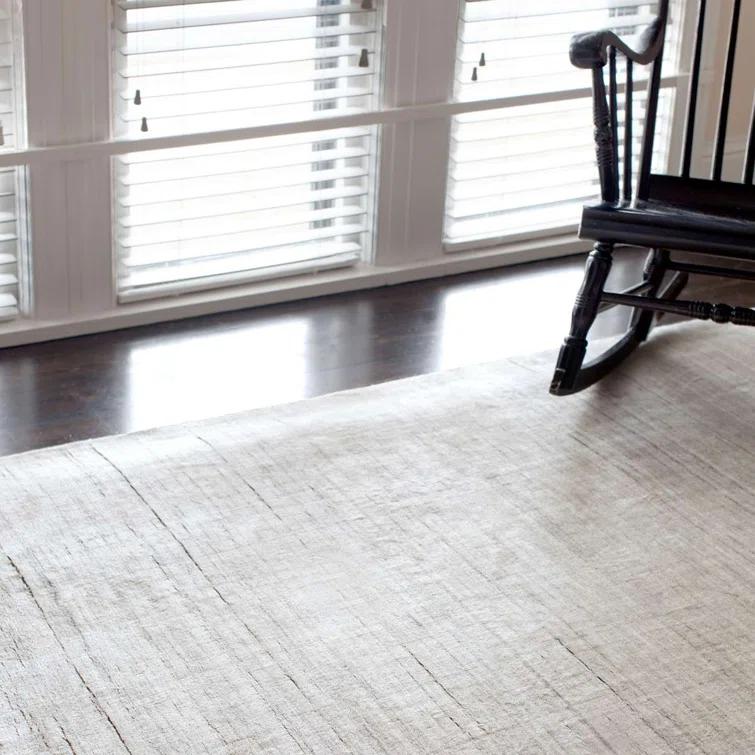 Icelandia White Hand Knotted Viscose Rug