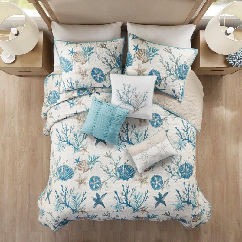 Madison Park Pebble Beach Cotton Sateen 210 TC Reversible 6 Piece Quilt Set with Throw Pillows