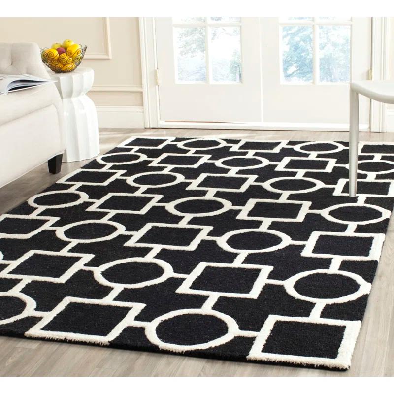 Safavieh Cambridge Hand Tufted Wool Geometric Rug